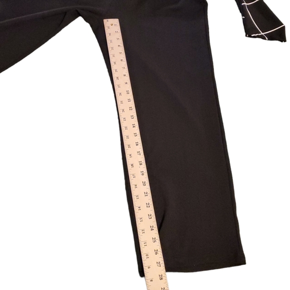 NWOT SHEIN Jumpsuit 3X Surplice Neck High Waist, Black and White Plus Size - Picture 7 of 8